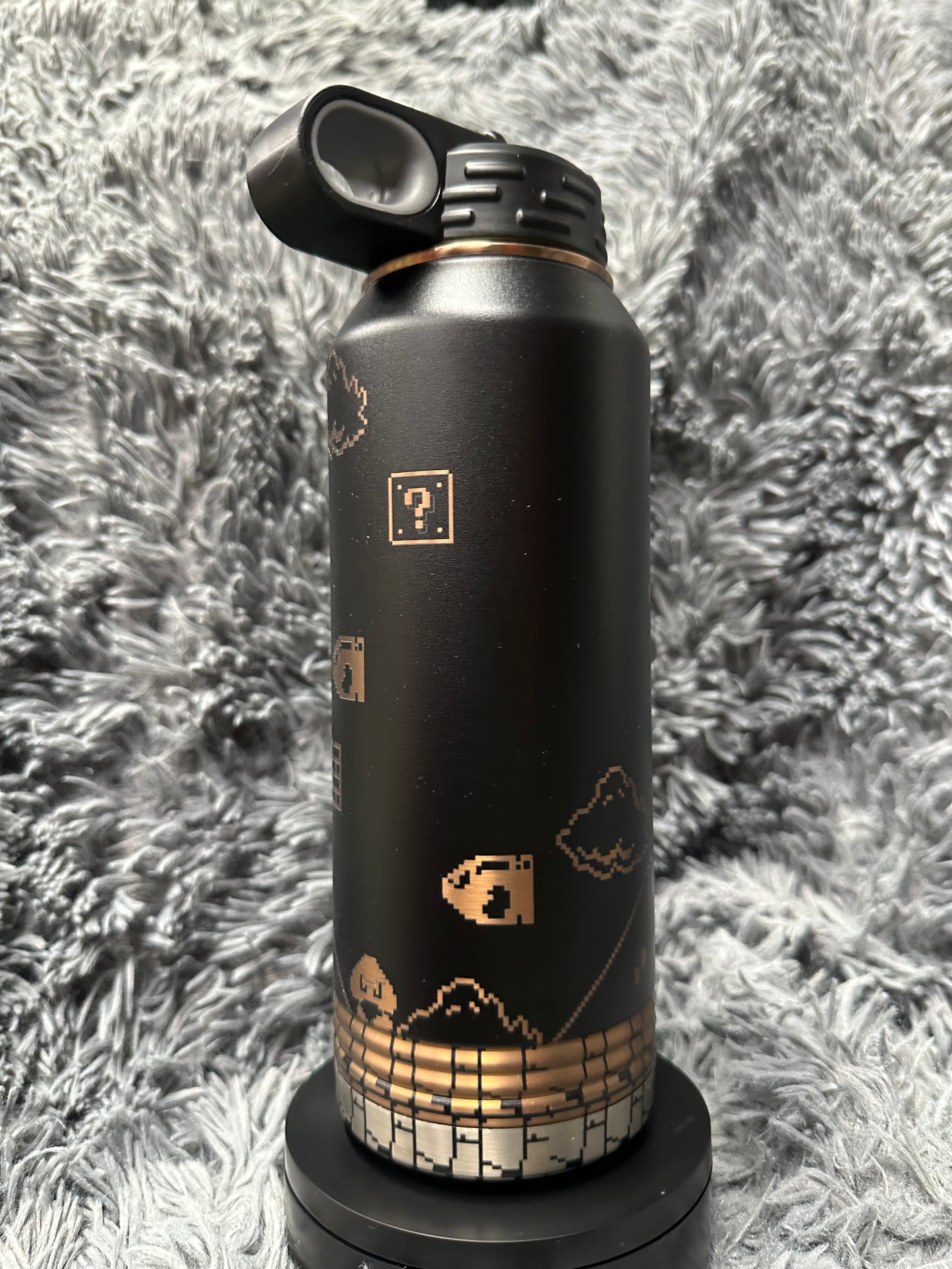 32 oz Stainless Water Bottle Rose Gold - Retro Mario