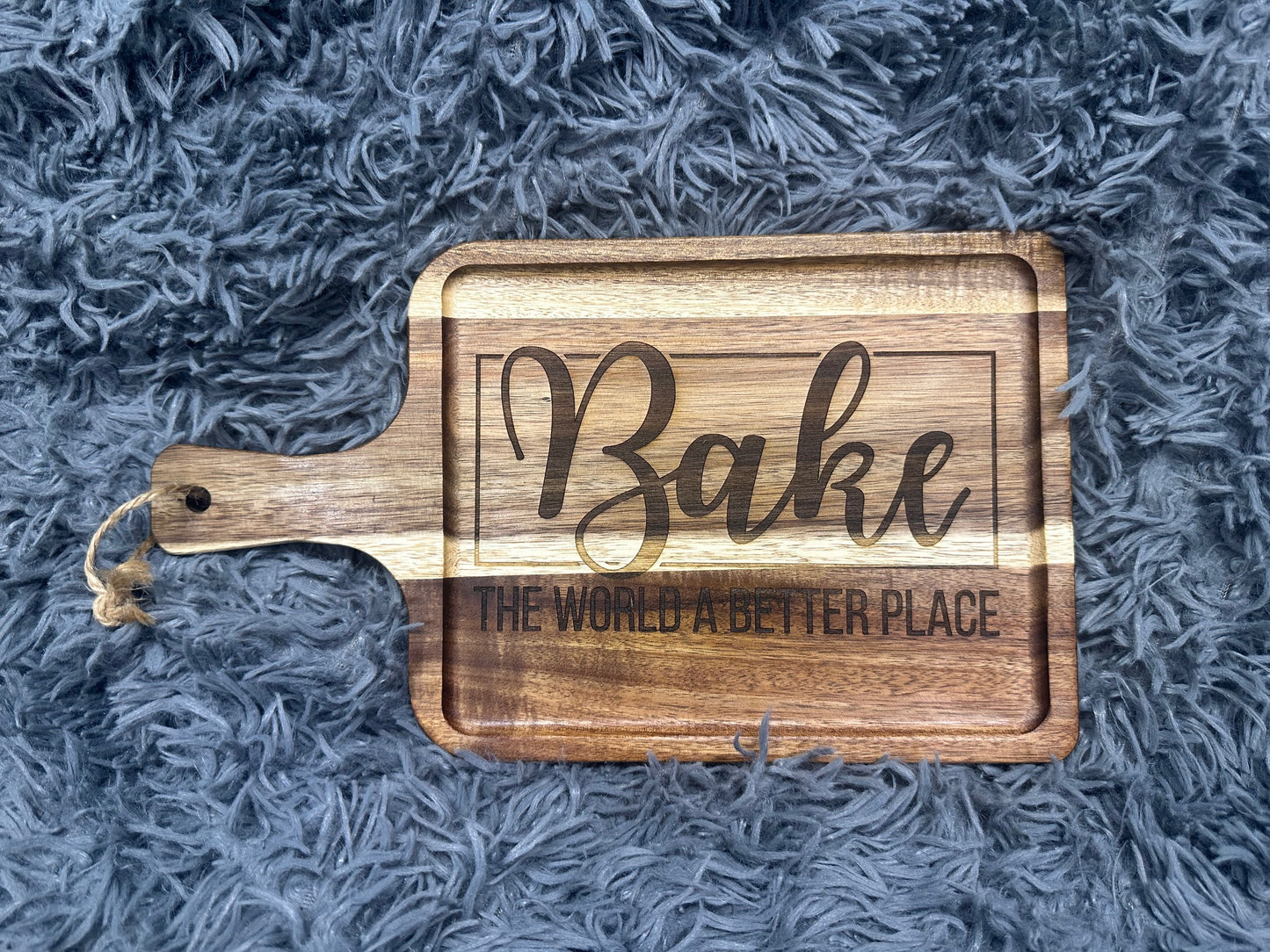 Cutting Board - 14x8 with engraved design